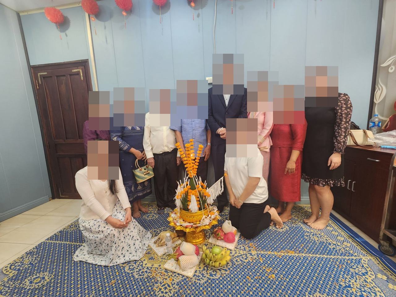 라오스 약혼식 단체 기념 사진