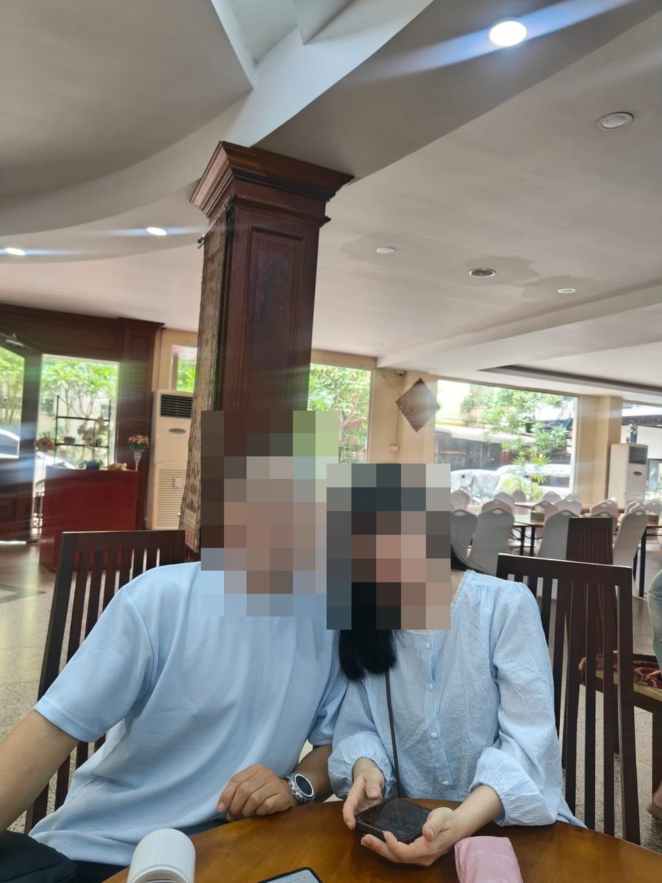 함께 시간을 보내는 커플