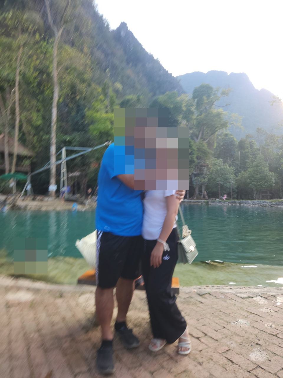 라오스 방비엥 블루라군에서 데이트